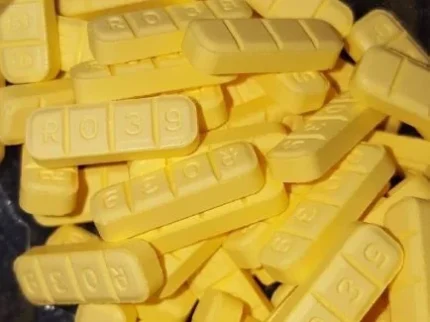 Xanax 2 mg barre jaune R039 – Alprazolam anxiolytique puissant